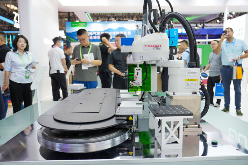 制造业高质量发展_疫情应对_制造强国战略